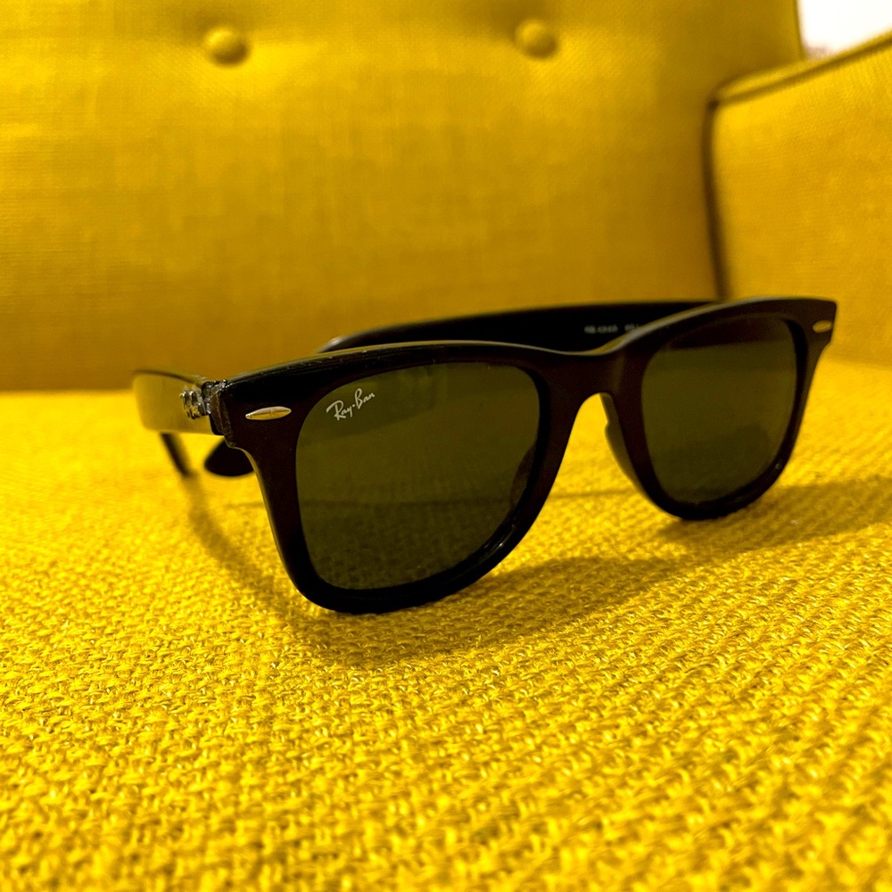 Ray Ban Wayferer RB4340 Sunglasses Black